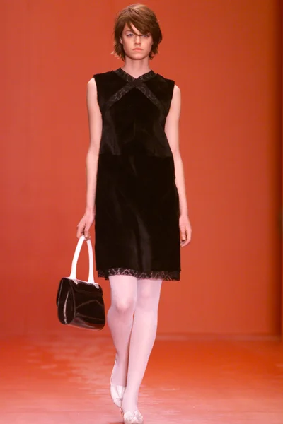 Look 49
